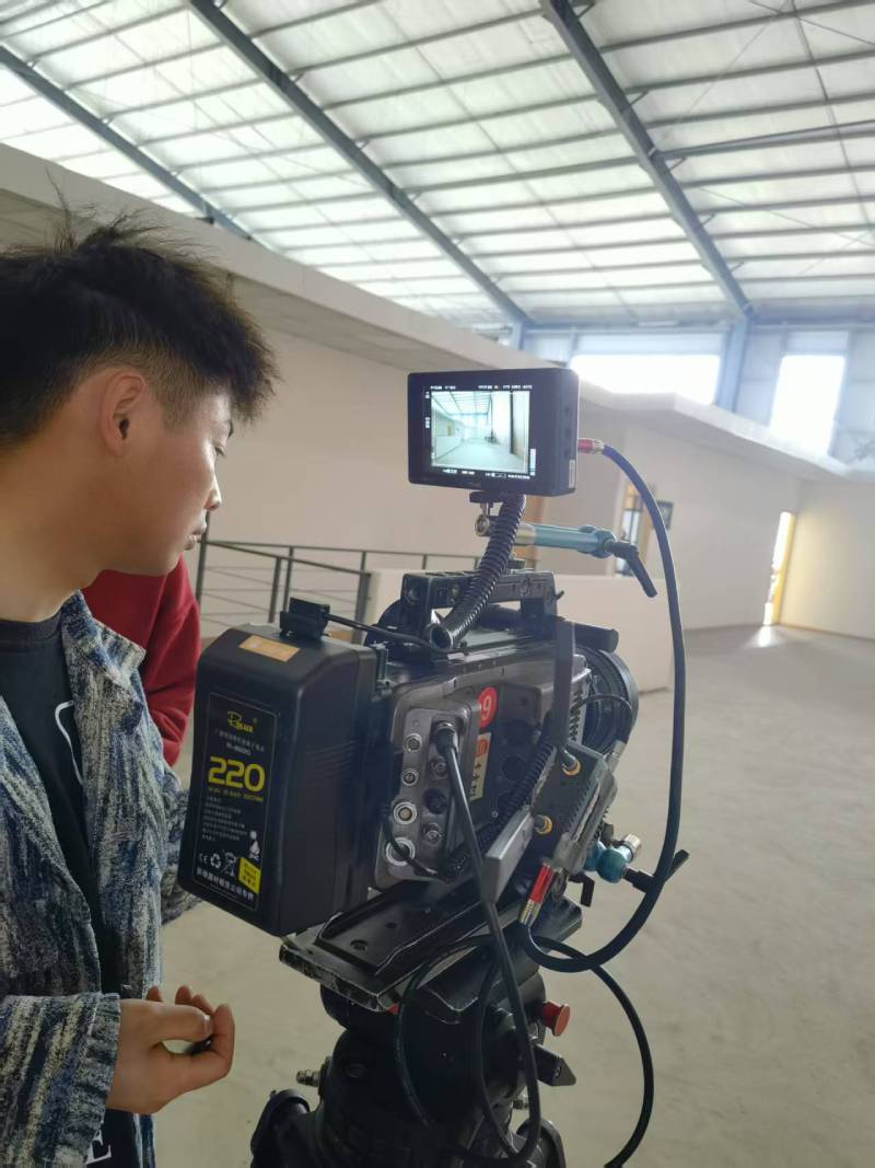 创新驱动，智领未来——察雅县TVC与广告片拍摄制作的创新实践
